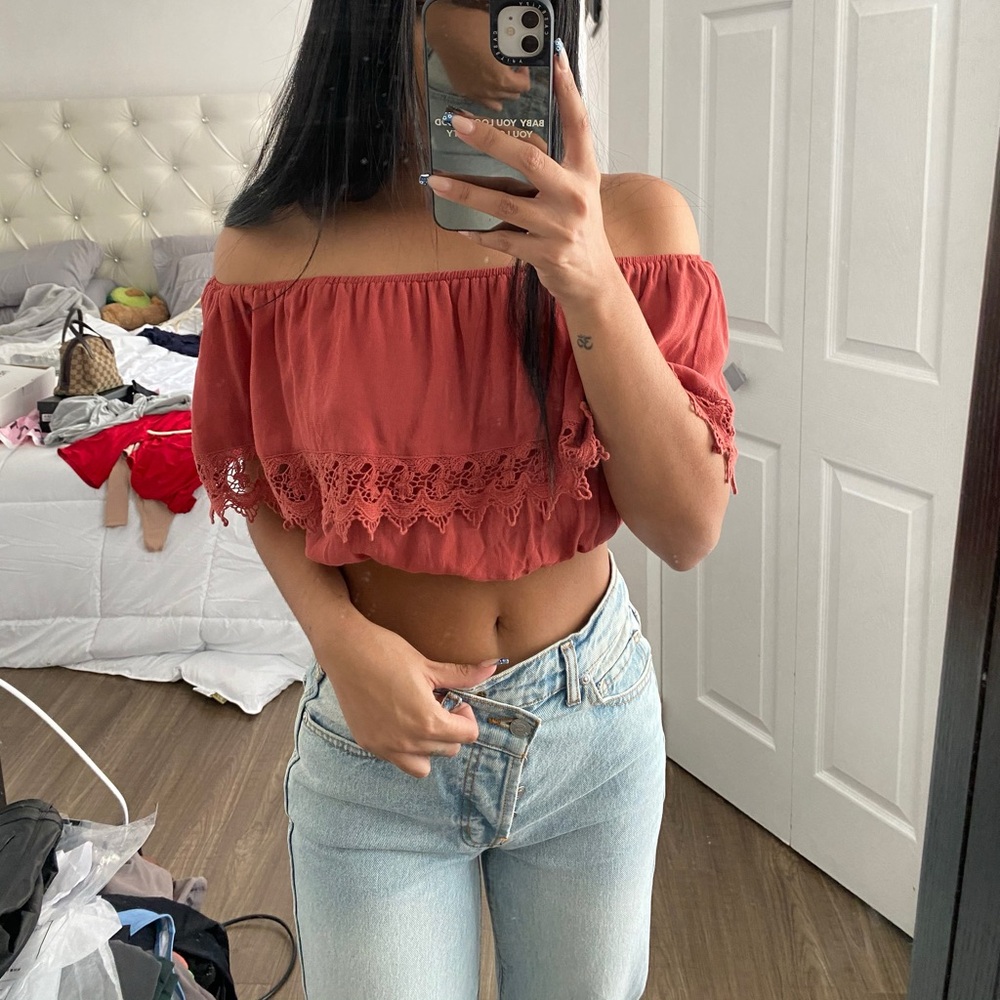 Off-Shoulder Top